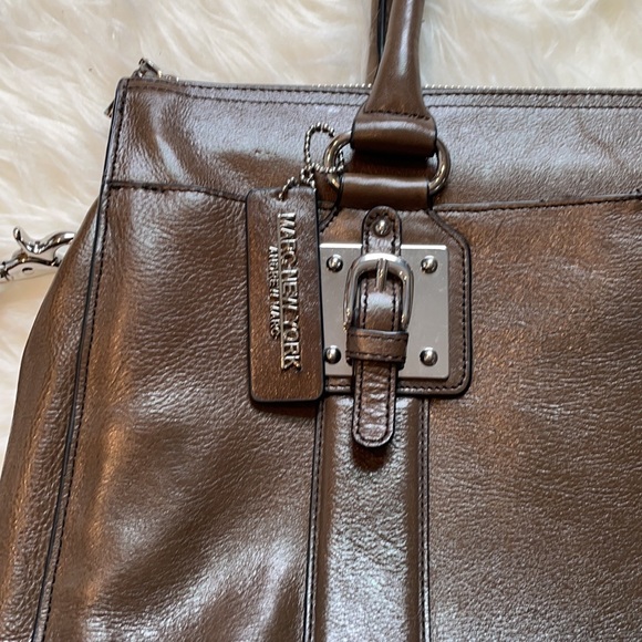 Marc New York Andrew Marc genuine leather purse - Picture 2 of 11